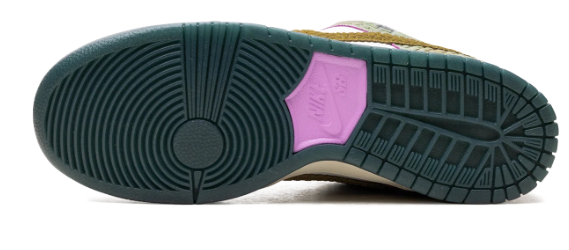 Nike SB Dunk Low Alexis Sablone “Chameleon” – White, Green & Pink