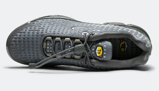 Nike Air Max Plus VII "Smokey Grey / Metallic Silver / Iron Grey"