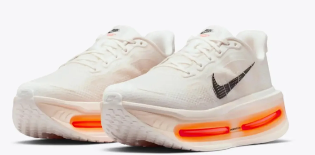 Nike Vomero Premium Sail/Coconut Milk/Total Orange