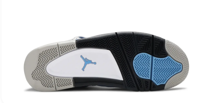Air Jordan 4 Retro "University Blue"