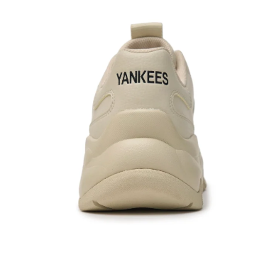 MLB Big Ball Chunky A New York Yankees Sneakers, Beige
